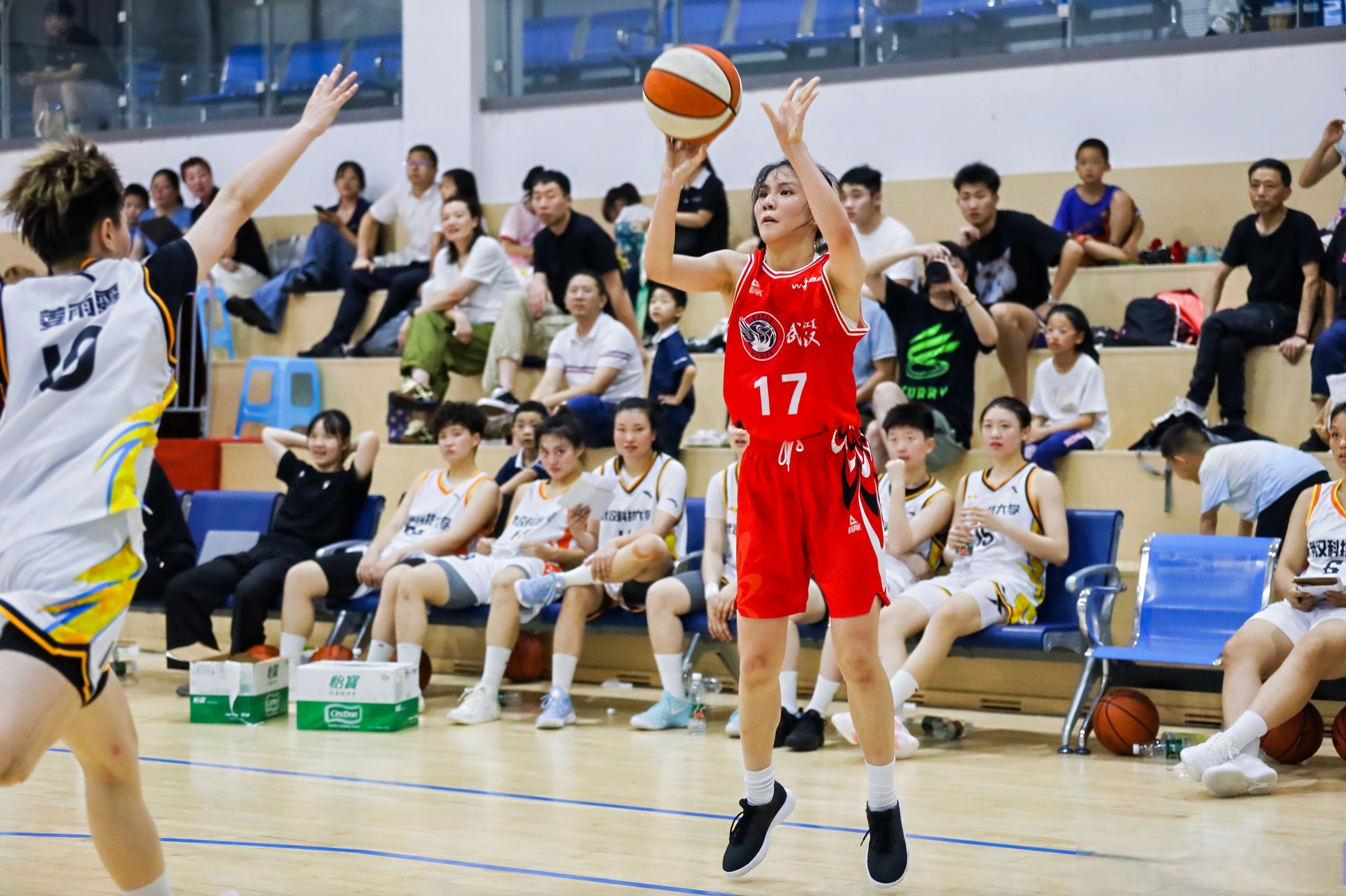 爱游戏-清晨迈阿密热火豪取连胜——欧篮联节点到来；质疑声仍在；细节决定成败(米娜大摆锤最q弹的一次)